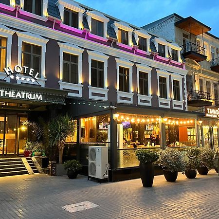Theatrum Hotel Baku Bagian luar foto Theatrium Hotel