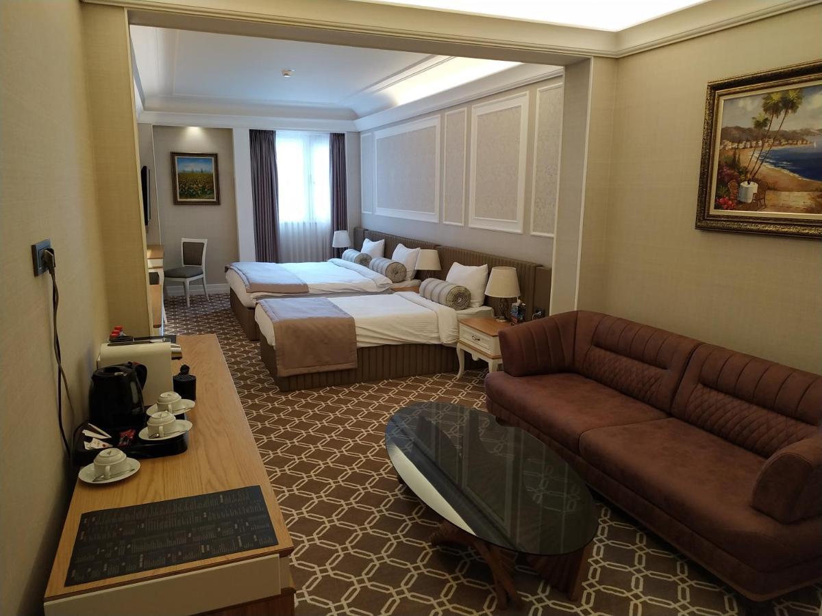 Theatrum Hotel Baku Bagian luar foto