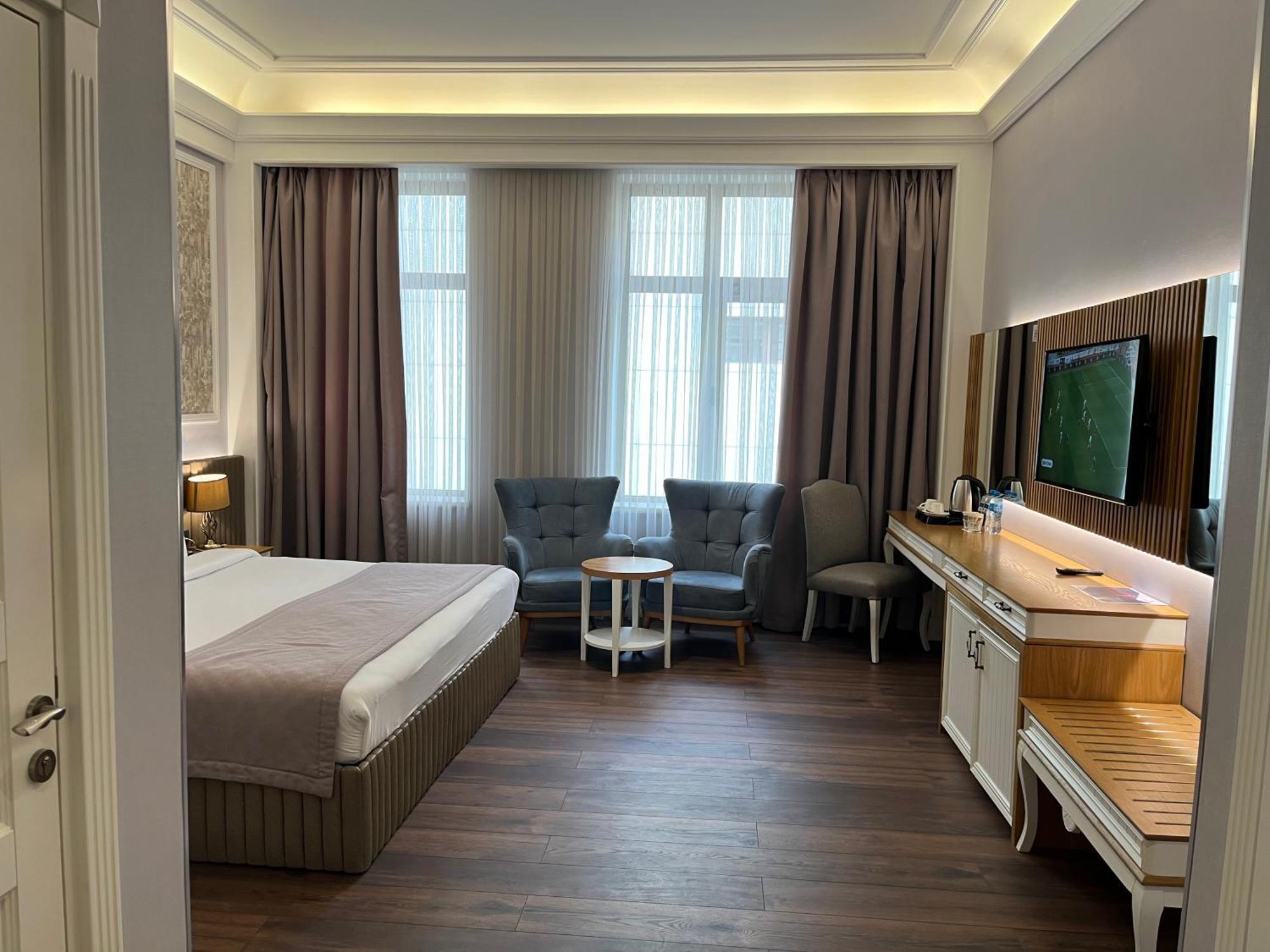 Theatrum Hotel Baku Bagian luar foto