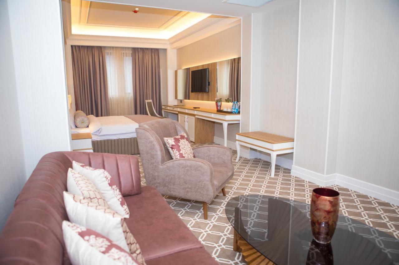 Theatrum Hotel Baku Bagian luar foto